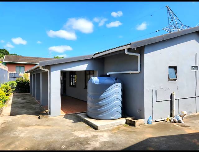 5 BEDROOM HOUSE FOR SALE IN SHALLCROSS